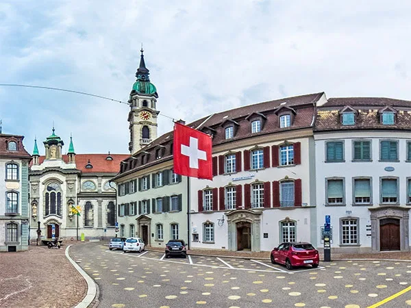 TOP: Charmante 2.5-Zimmer-Wohnung im Herzen von Frauenfeld