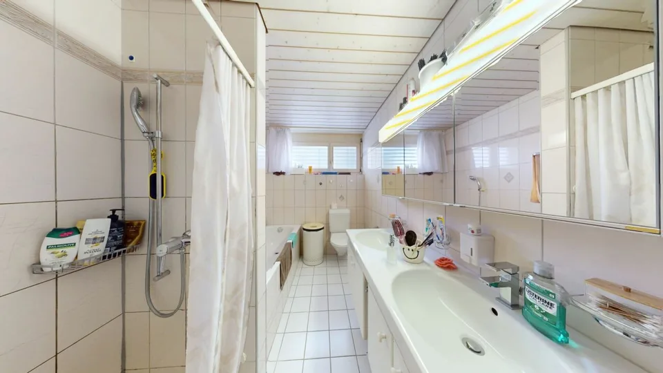 Ampia casa bifamiliare di 6,5 stanze con giardino d'inverno – foto 12 di 17
