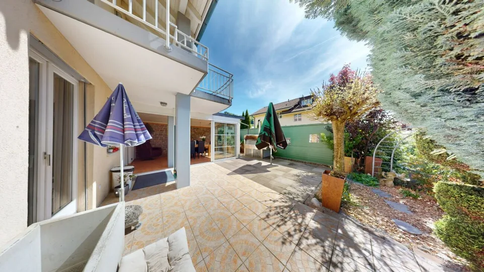 Ampia casa bifamiliare di 6,5 stanze con giardino d'inverno – foto 16 di 17
