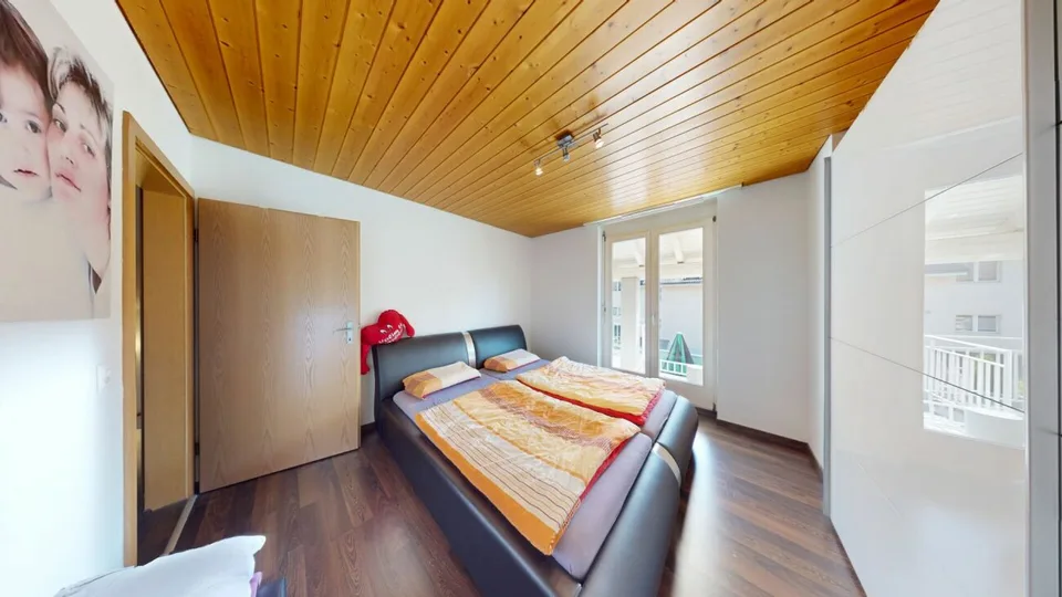 Ampia casa bifamiliare di 6,5 stanze con giardino d'inverno – foto 9 di 17