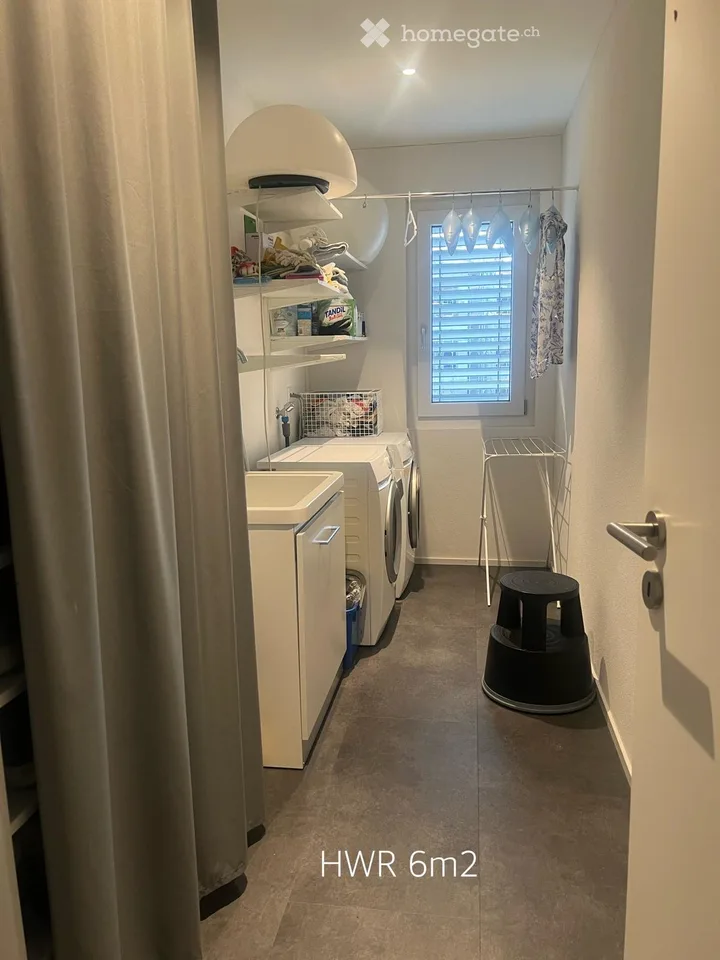 Exclusive 4.5-room apartment with 23.5 m² balcony – photo 16 of 18