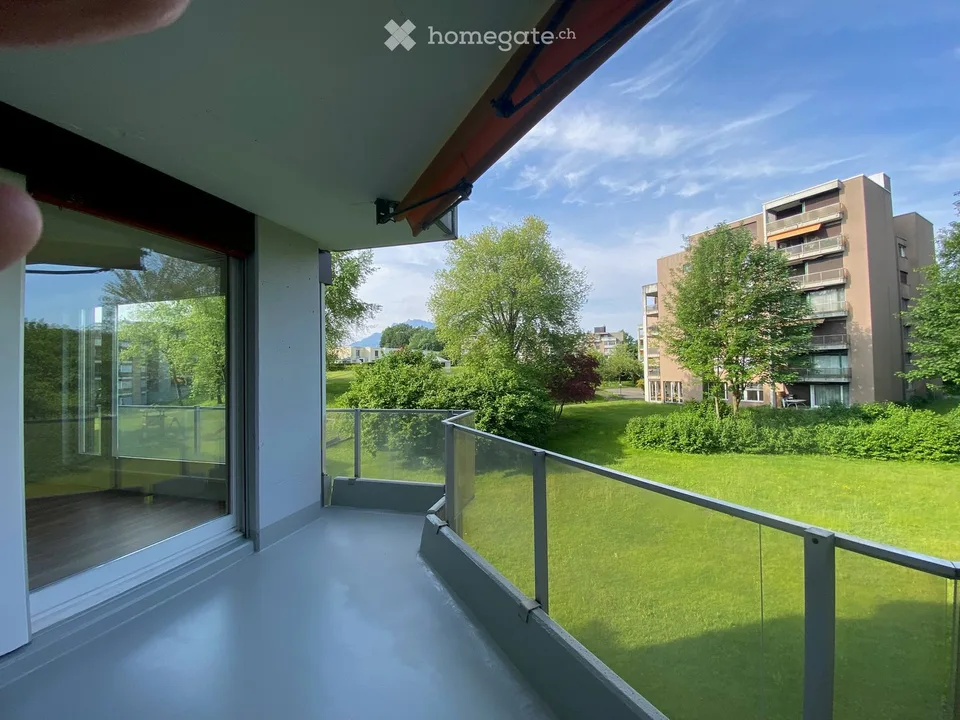 Appartement lumineux 2 1/2 pièces avec terrasse près de Rothenburg