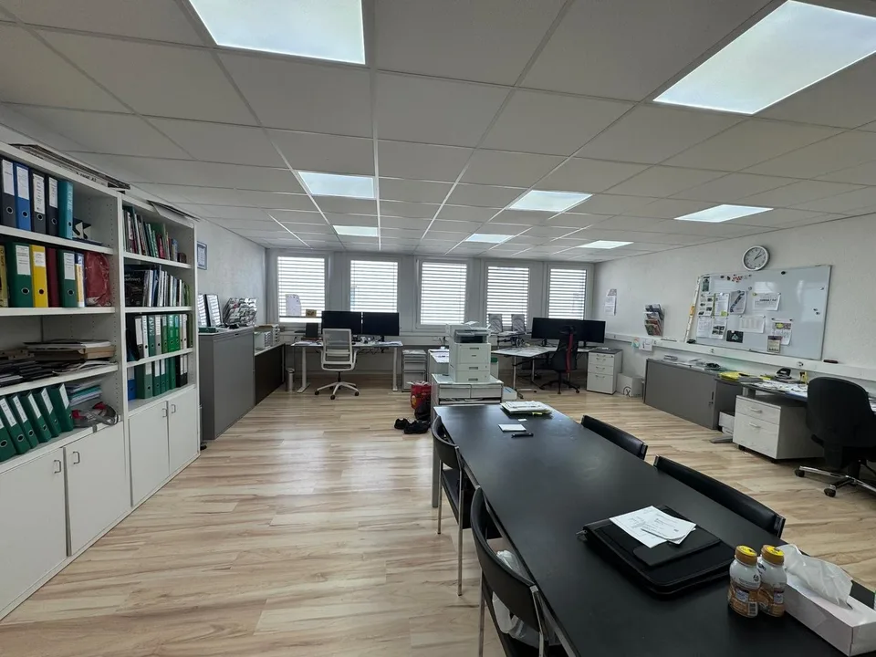 Helles Büro mit 70 m² im 2. OG in Egg – sofort verfügbar – Foto 6 von 7