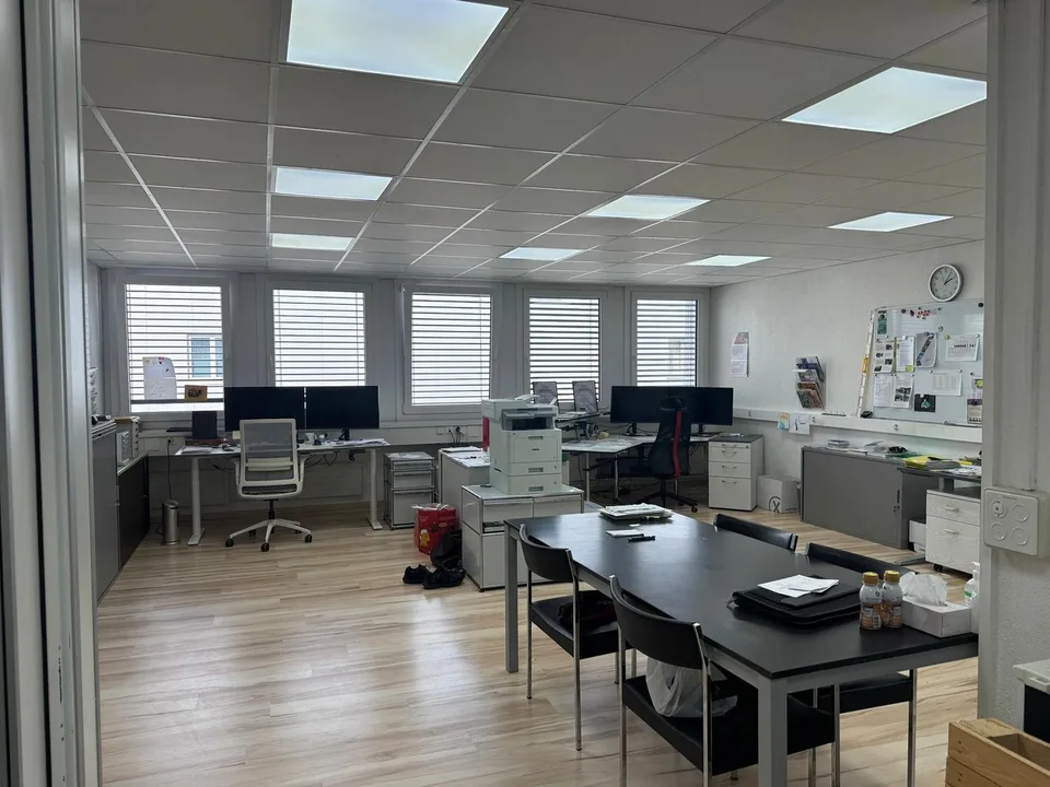 Helles Büro mit 70 m² im 2. OG in Egg – sofort verfügbar – Foto 7 von 7