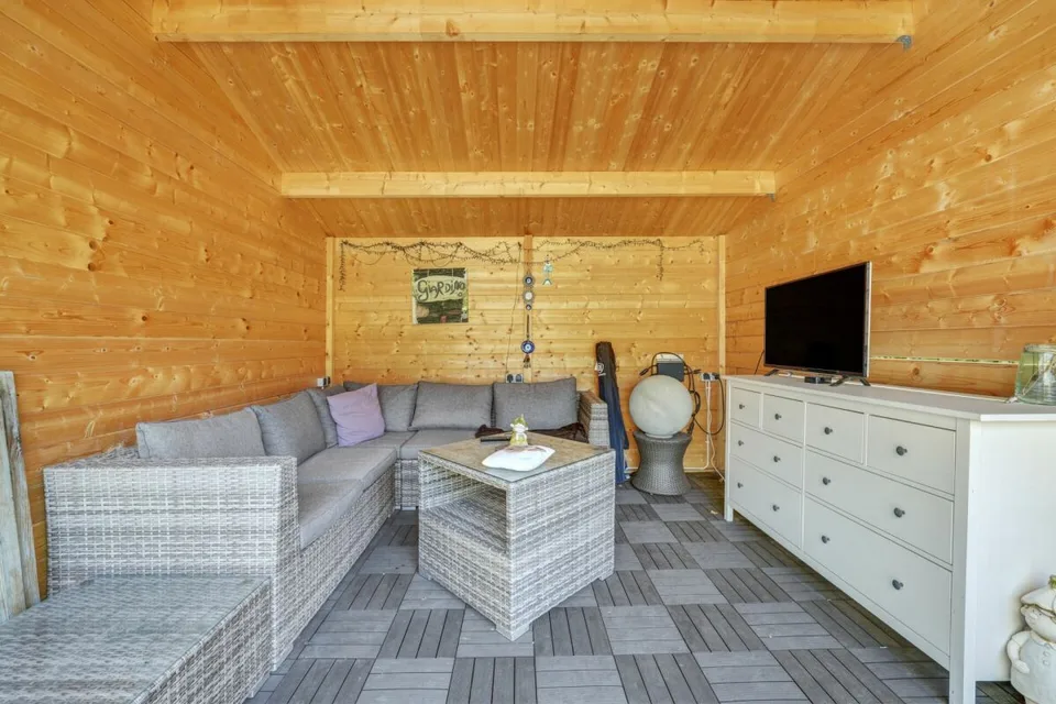 Espace pour la famille, retraites pour profiter et une piscine privée – photo 22 sur 25