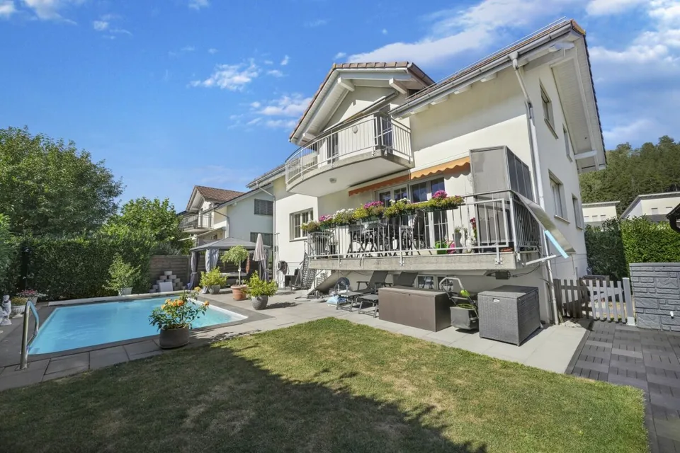 Espace pour la famille, retraites pour profiter et une piscine privée – photo 23 sur 25