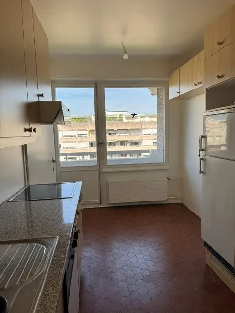 Ampio appartamento di 6 locali con balcone al 7° piano – Route de Florissant, Ginevra – foto 5 di 13