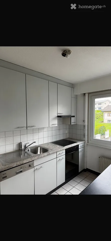 Large 3.5-room apartment in St-Aubin