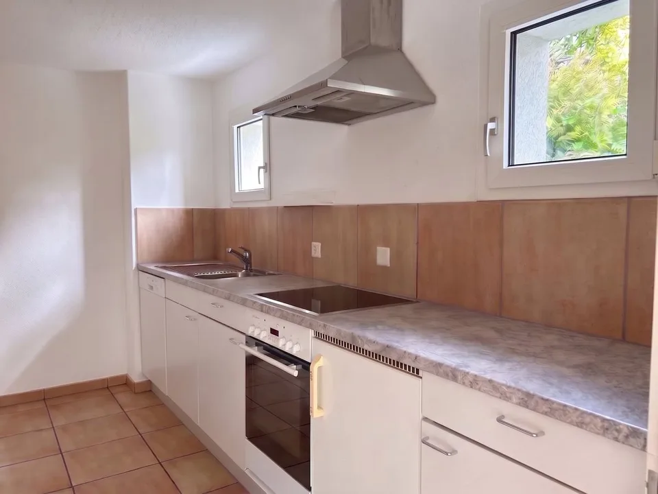 Idyllische Gartenwohnung mit Seesicht