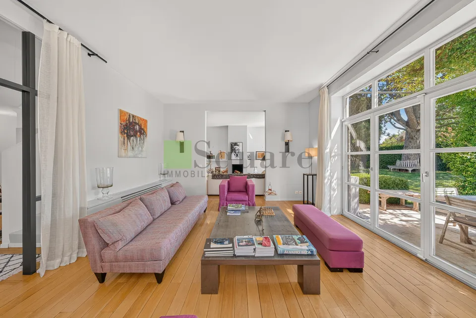 Prächtige Einzelvilla mit 7 Zimmern und Garten – Foto 5 von 26