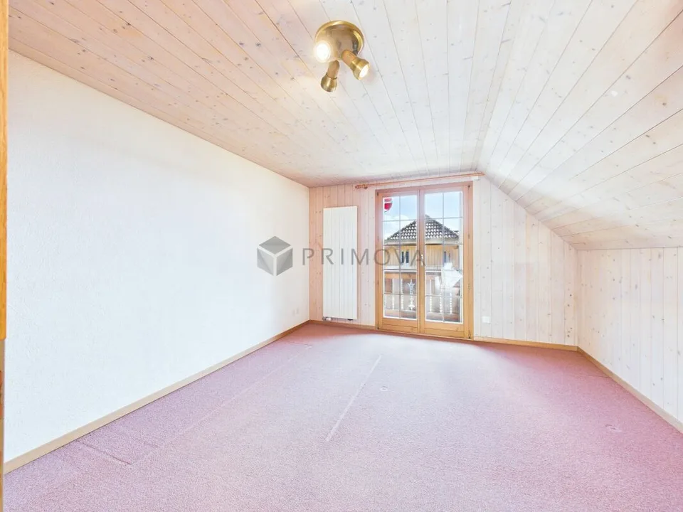 Casa familiare affascinante con vista panoramica e potenziale – foto 6 di 12