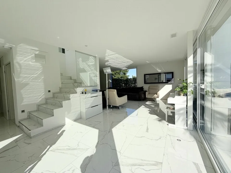 Dream house looking for new connoisseurs.... – photo 13 of 30