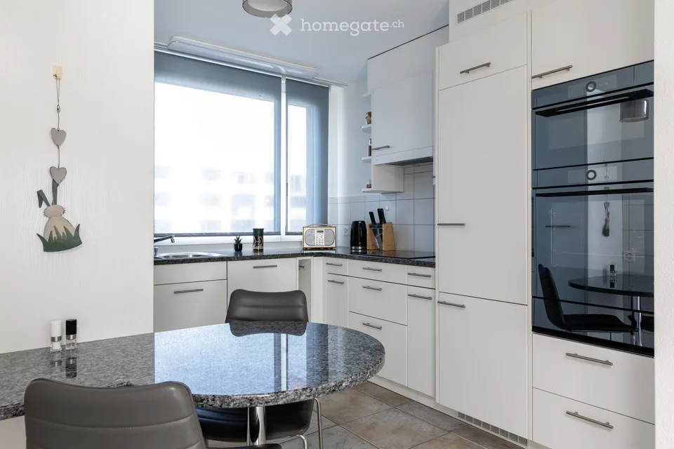 Appartamento di 3,5 locali luminoso con vista sul lago a Horgen – Seestrasse 124A