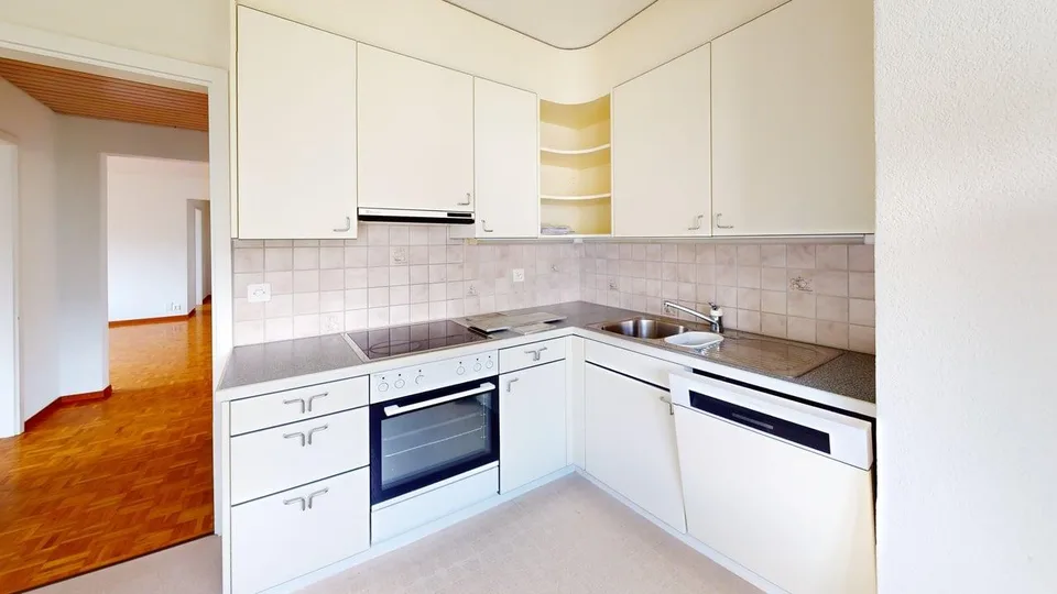 Helle 3-Zimmer-Wohnung im 2. OG ruhig wohnen in Uetikon am See | BEFRISTET