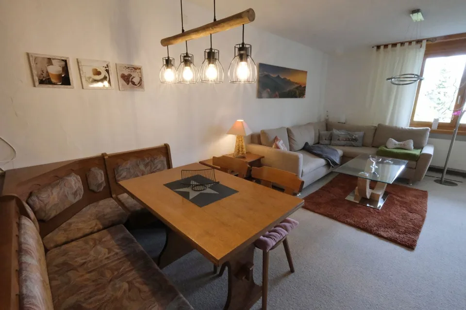 Living and enjoying in Valata/Obersaxen Mundaun, with ski-in and ski-out – photo 6 of 11