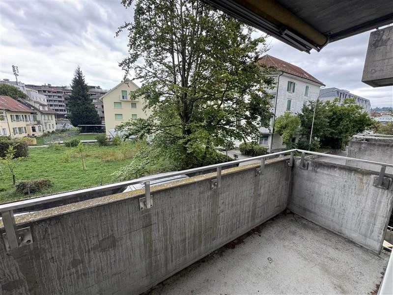 Helle 2.5-Zimmer-Wohnung mit Balkon in Biel – ab Dezember 2026 verfügbar
