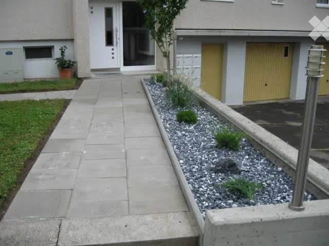 Bel appartement 3 pièces au 2ème étage avec grand balcon dans un endroit ensoleillé et calme