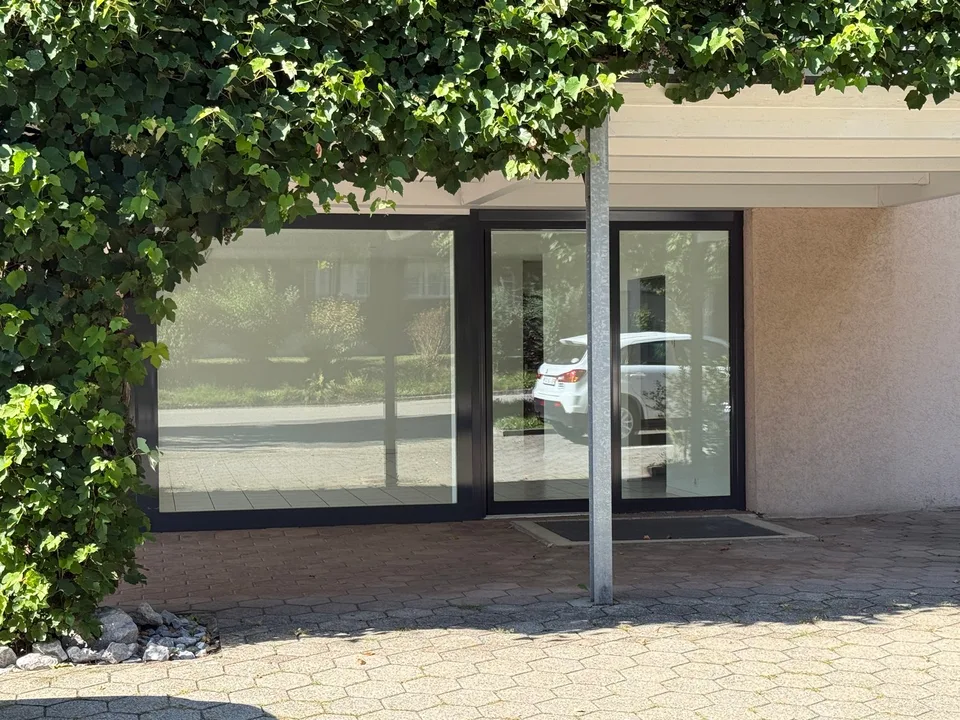 Commerces/Bureaux/Cabinets/Centre commercial – photo 3 sur 11