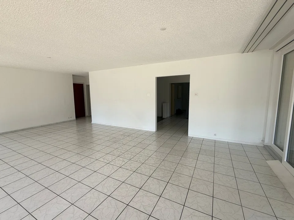 Commerces/Bureaux/Cabinets/Centre commercial – photo 4 sur 11