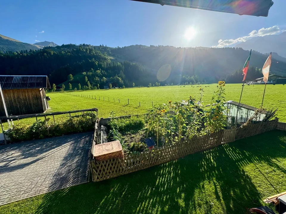Charmante 4-Zimmer-Wohnung mit Bergblick in Lenk im Simmental