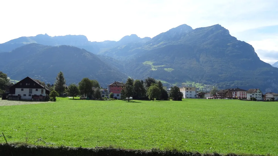 Hochwertige und helle 4.5-Zimmerwohnung an bester Lage