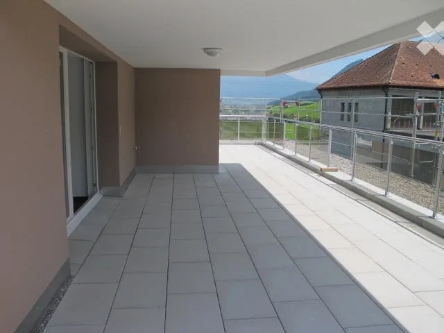 5.5-Room Attic Apartment with Charm and Great Terrace