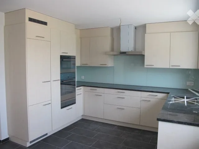 5.5-Room Attic Apartment with Charm and Great Terrace