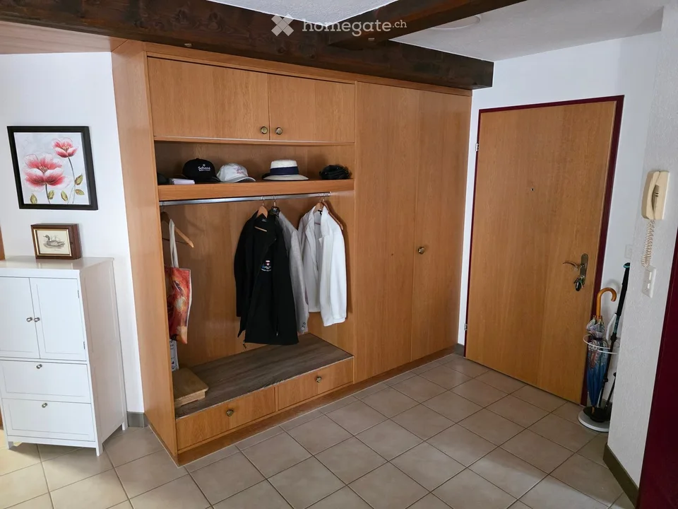 Charmant appartement 4.5 pièces dans l'idyllique Muotathal – situation calme avec panorama montagnard