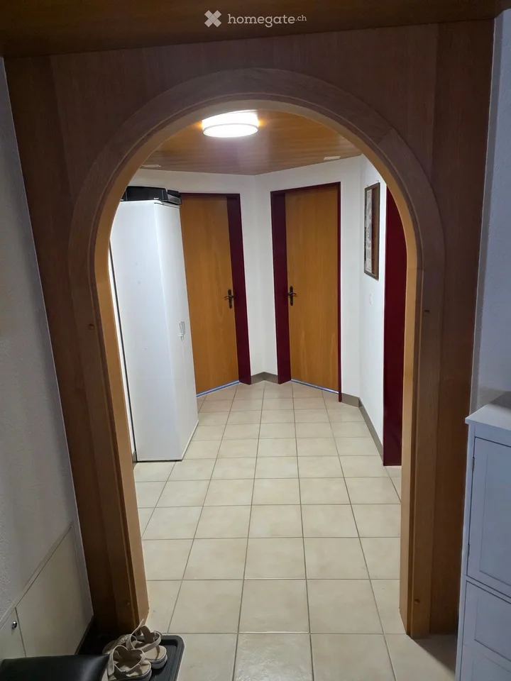 Charmant appartement 4.5 pièces dans l'idyllique Muotathal – situation calme avec panorama montagnard