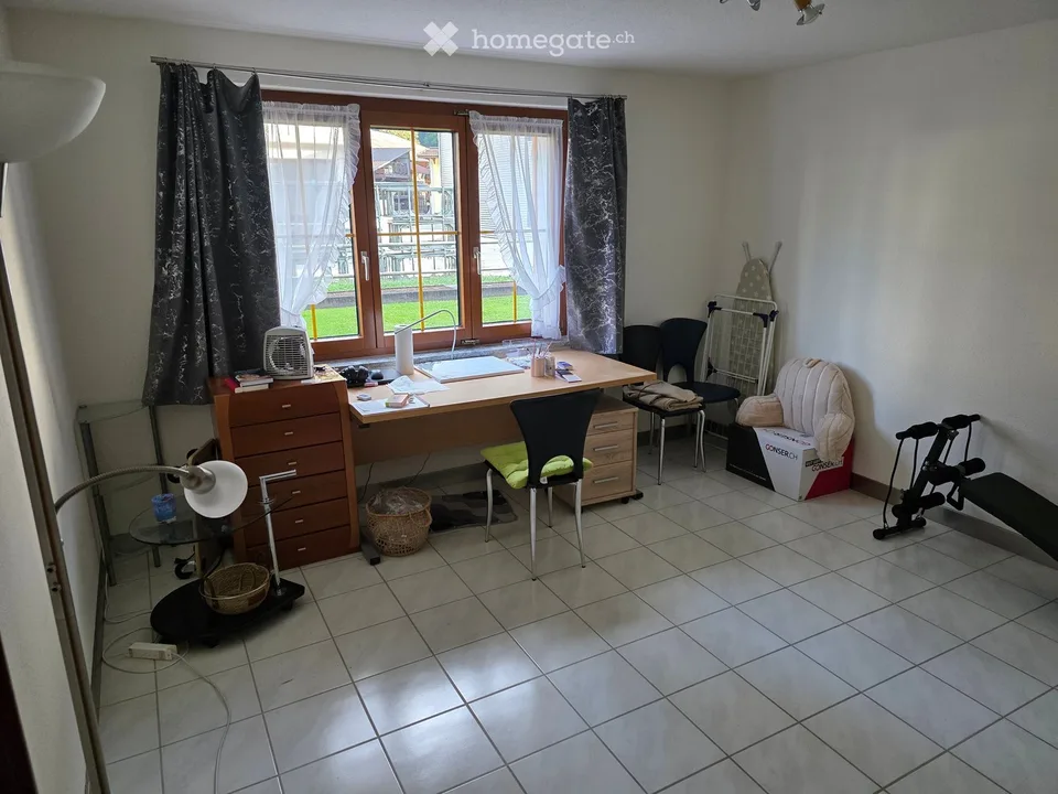 Charmant appartement 4.5 pièces dans l'idyllique Muotathal – situation calme avec panorama montagnard