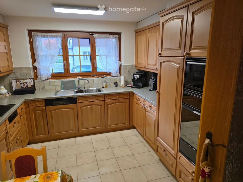 Charmant appartement 4.5 pièces dans l'idyllique Muotathal – situation calme avec panorama montagnard