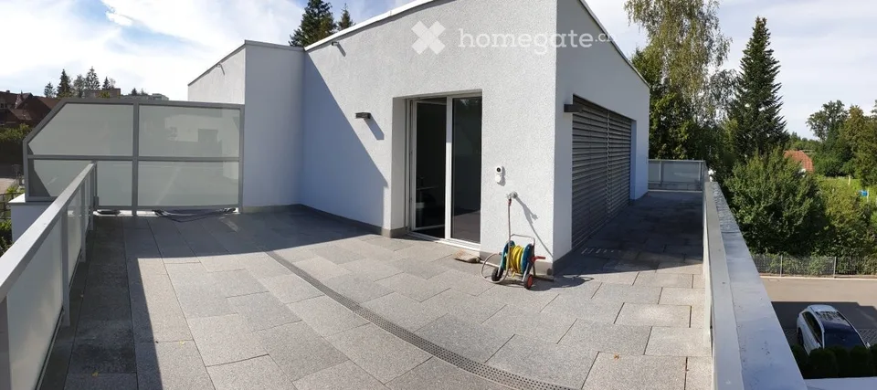 Maison unifamiliale moderne de 6,5 pièces à Emmenbrücke – avec jardin et balcon