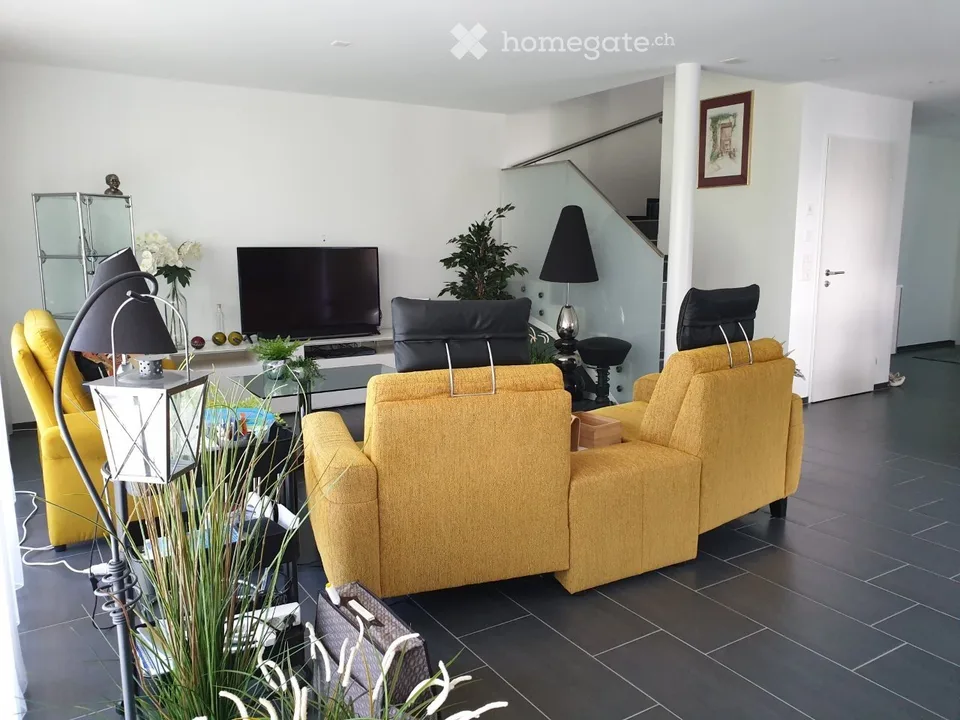 Maison unifamiliale moderne de 6,5 pièces à Emmenbrücke – avec jardin et balcon