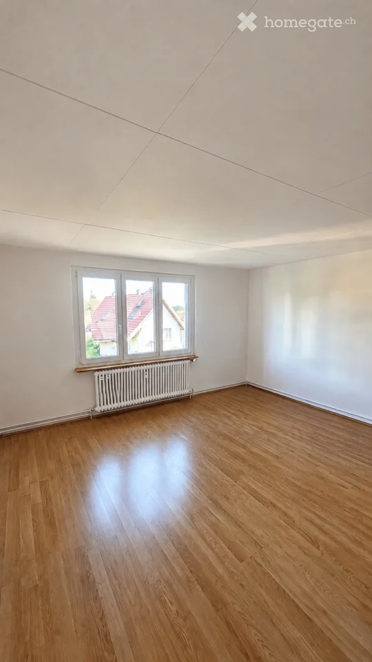 Bright 3-room apartment in a quiet location