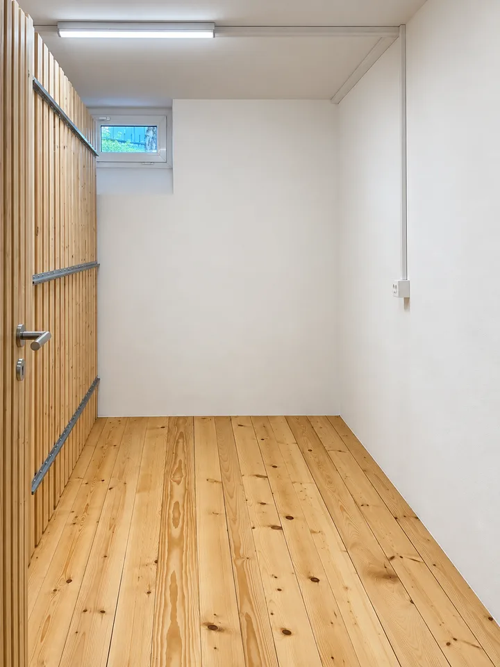 Besonderes Wohngefühl unter dem Dach – 2.5 Zimmer in Münchenstein – Foto 20 von 26