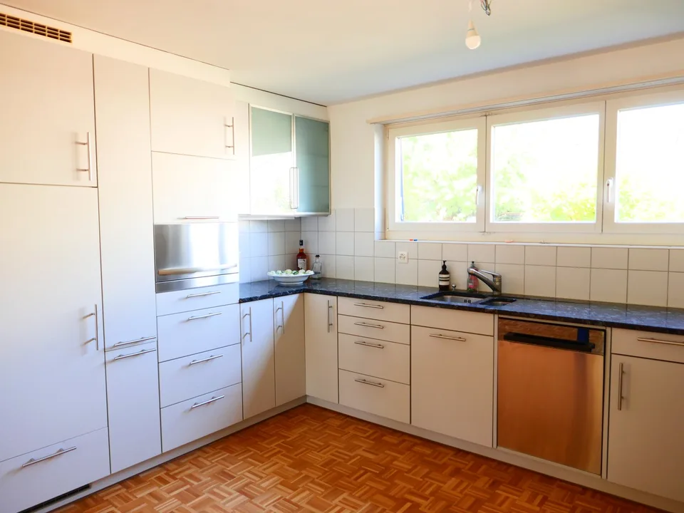 Gediegenes Wohnen auf dem Bruderholz im Grünen ... RESERVIERT ! – Foto 9 von 22