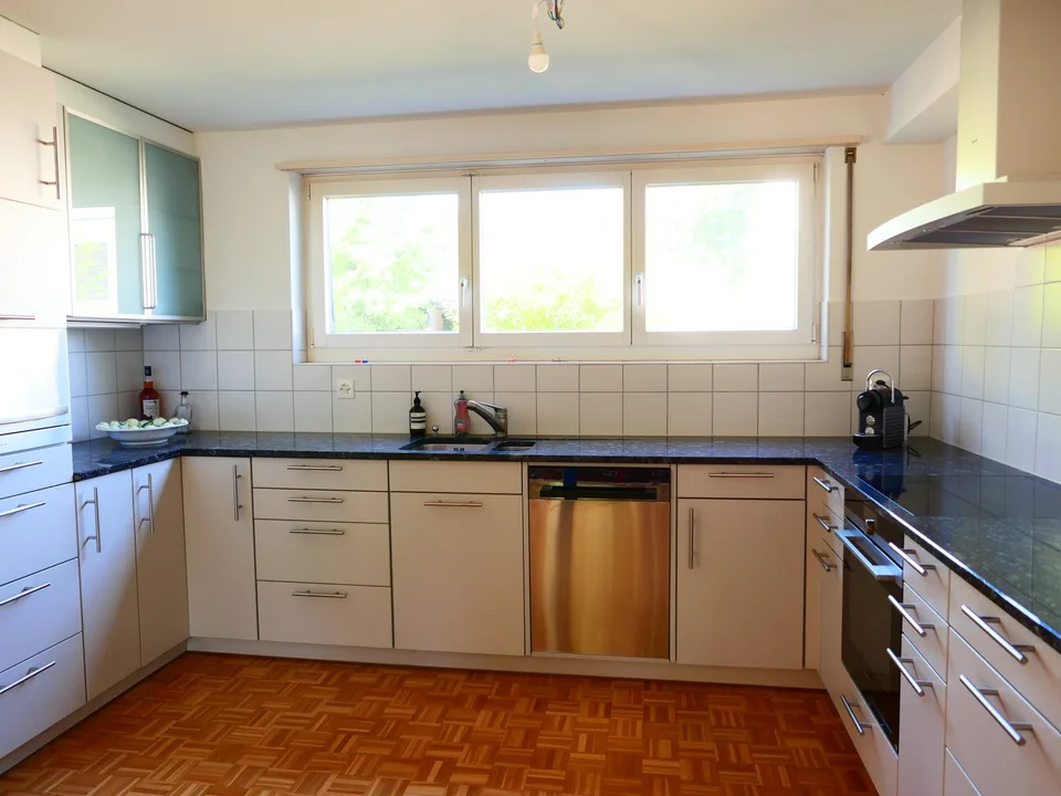 Gediegenes Wohnen auf dem Bruderholz im Grünen ... RESERVIERT ! – Foto 10 von 22