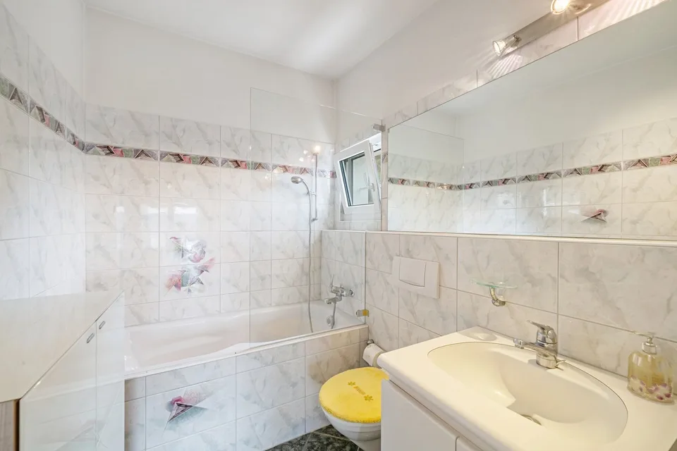 Charmantes 5.5-Zimmer-Doppeleinfamilienhaus an ruhiger Lage in Horgen – Foto 18 von 23