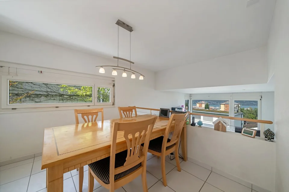 Charmantes 5.5-Zimmer-Doppeleinfamilienhaus an ruhiger Lage in Horgen – Foto 9 von 23