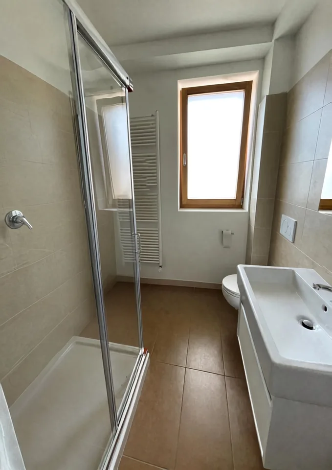 Helles Büro mit 4.5 Räumen in Rancate – Foto 8 von 13
