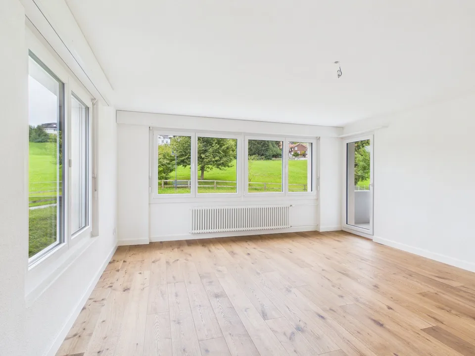 Helle 4.5-Zimmer-Wohnung mit Balkon und schöner Aussicht in Speicher AR