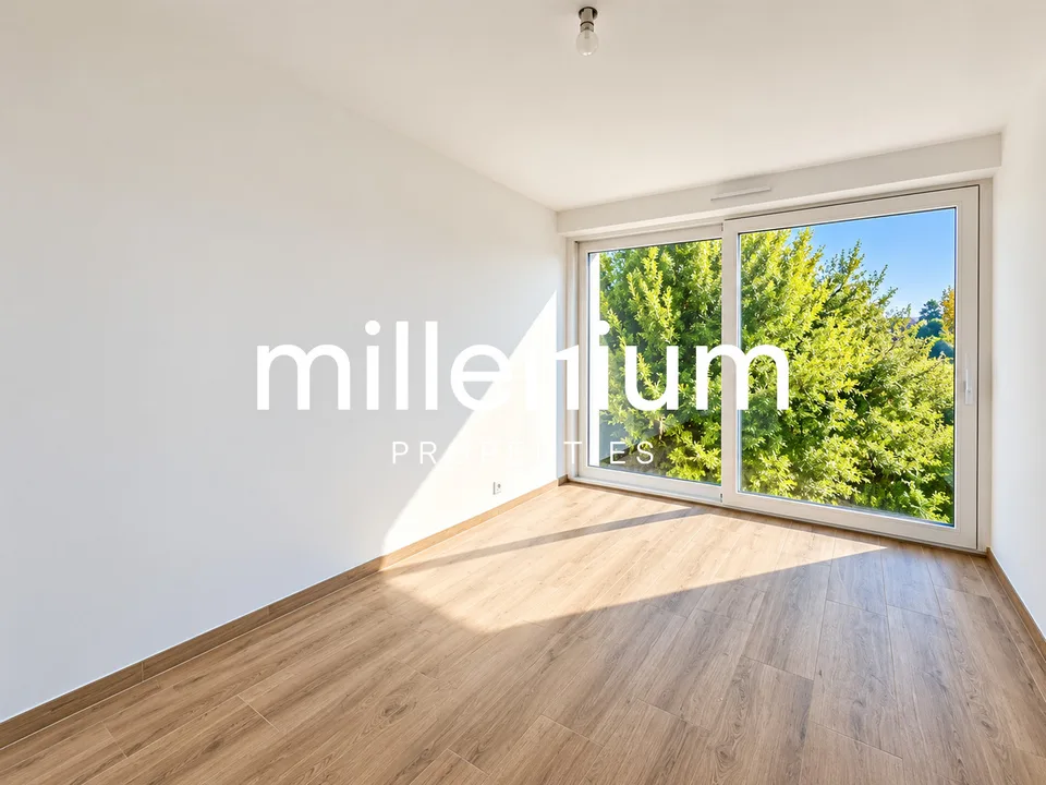 Family house with independent studio in Thônex