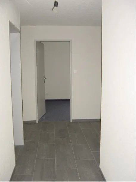 4-ZIMMERWOHNUNG MIT FERNSICHT UND GROSSEM BALKON