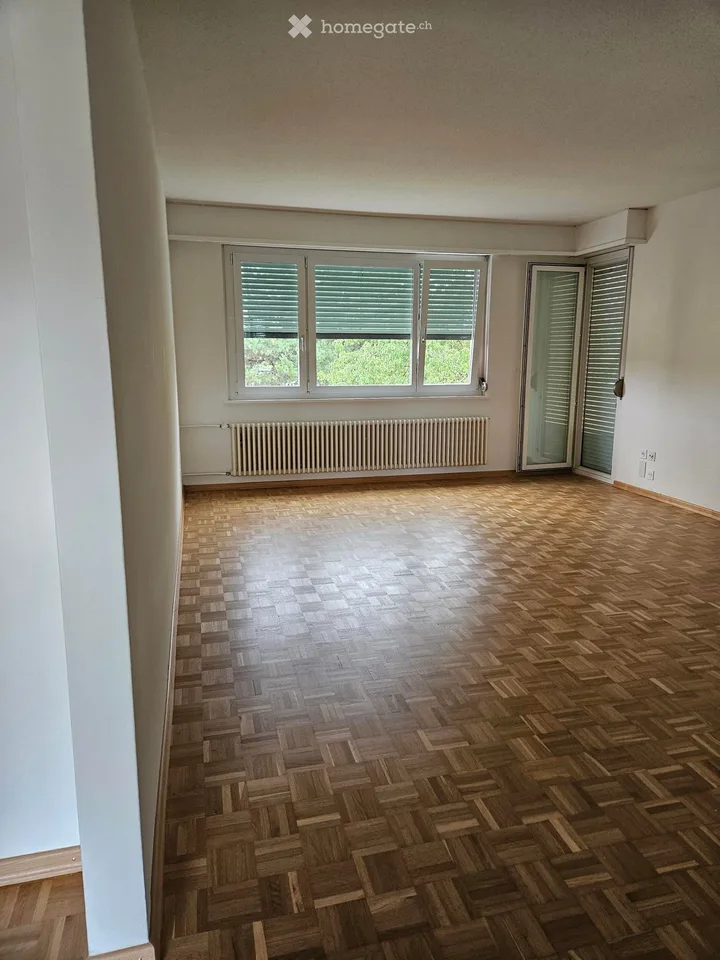 Helle 3.5-Zimmer-Wohnung mit Balkon in Engstringen – ab sofort verfügbar oder nach Vereinbarung