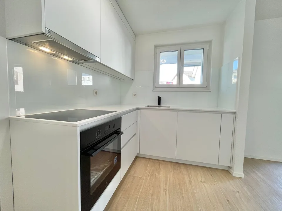 Appartements modernes 2.5 pièces avec lave-linge/sèche-linge à côté d'Emmencenter