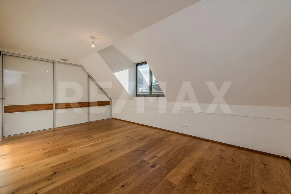 APPARTAMENTO MINERGIE DI LUSSO 4,5 LOCALI CON VISTA – foto 7 di 13