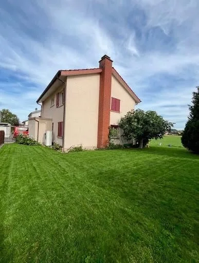 Casa familiare affascinante di 5,5 locali a Buchs AG – disponibile da ottobre 2026
