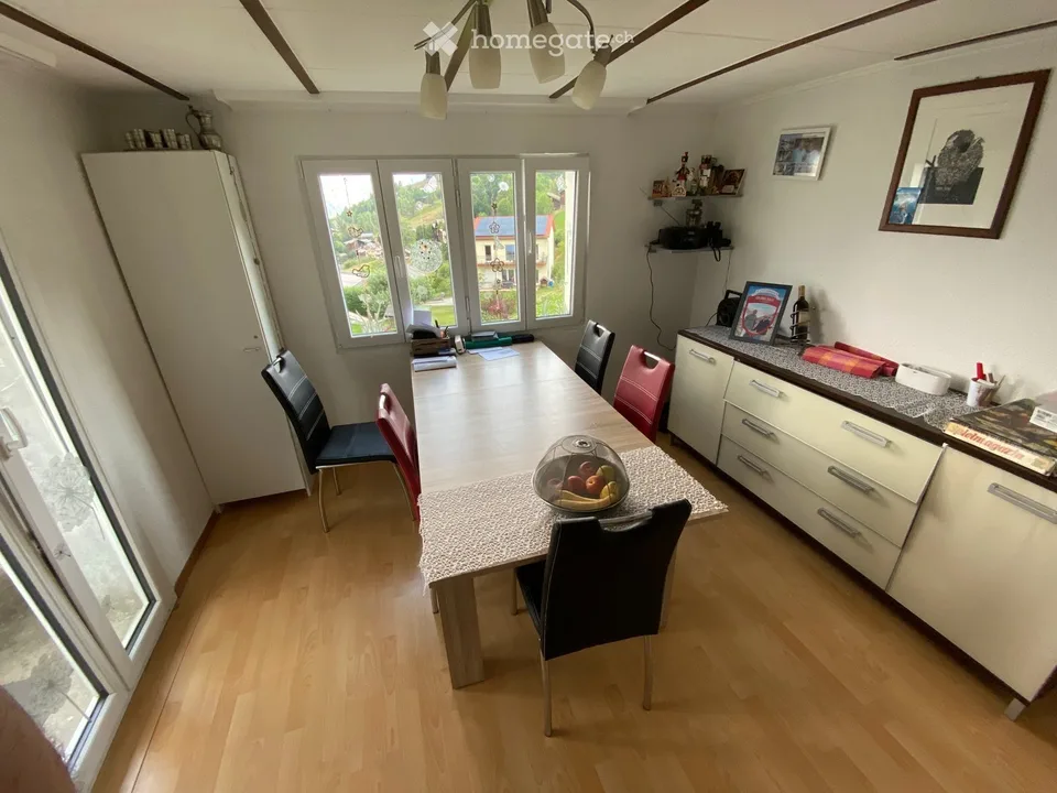4 bedroom apartment in old Valais house with large surroundings for rent