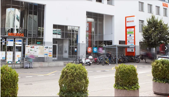 Attractive commercial space on the ground floor – Wohlen AG – photo 4 of 18