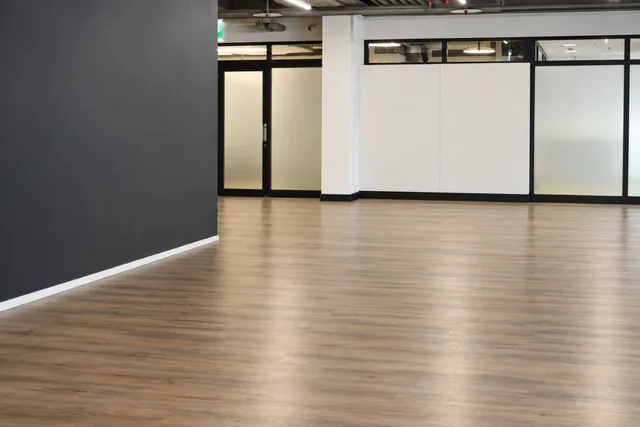 Attractive commercial space on the ground floor – Wohlen AG – photo 11 of 18